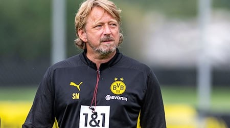 Soll bei Dynamo im Gespräch sein: Sven Mislintat. (Archivbild) / Foto: David Inderlied/dpa
