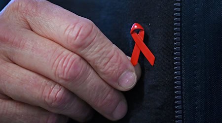 In Sachsen leben mehr als 3.000 Menschen mit einer HIV-Infektion. (Archivbild) / Foto: Elisa Schu/dpa