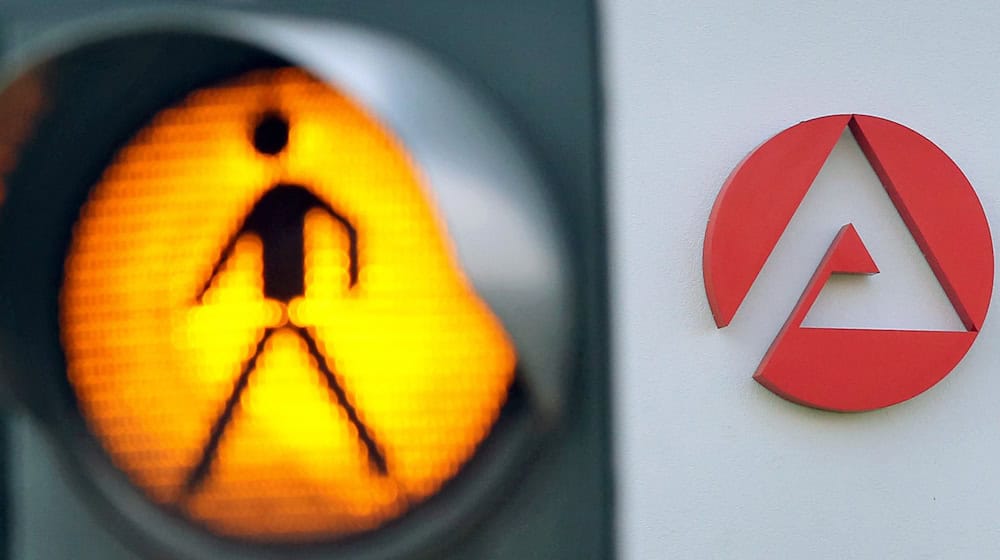 Die lahme Konjunktur und der Zuzug von Flüchtlingen lässt die Zahl junger Arbeitsloser in Sachsen steigen (Symbolfoto) / Foto: Jan Woitas/dpa-Zentralbild/dpa