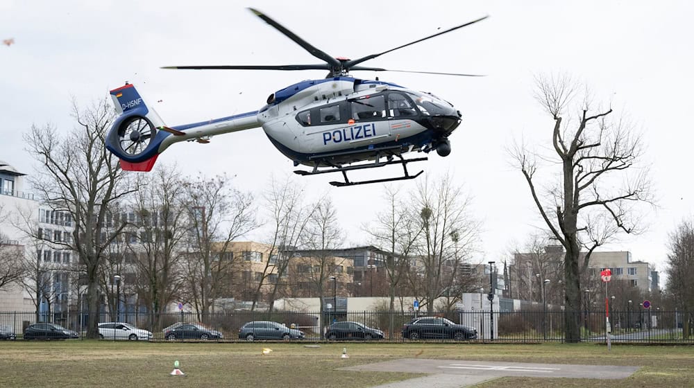 Sachsen soll die bei Airbus bestellten Polizeihubschrauber erst mit knapp zwei Jahren Verspätung erhalten (Archivbild).  / Foto: Sebastian Kahnert/dpa