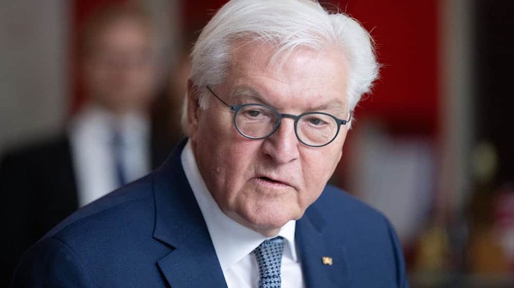 Federal President Frank-Walter Steinmeier wants to give even more weight to voluntary work. / Photo: Sebastian Kahnert/dpa