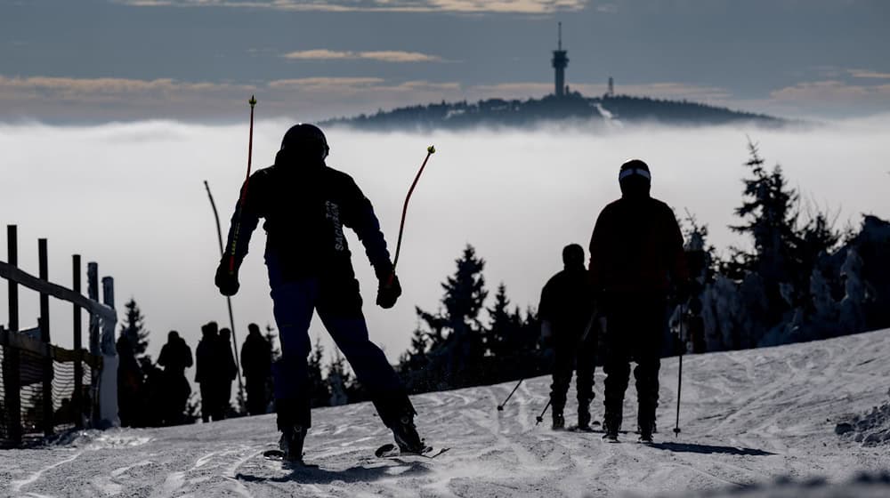 La estación de esquí alpino de Fichtelberg, popular entre los aficionados a los deportes de invierno, ha sido privatizada. (Imagen de archivo) / Foto: Hendrik Schmidt/dpa