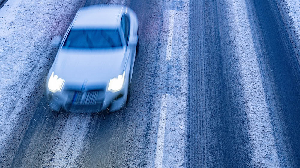 Eastern Saxony was particularly affected by the icy conditions in the morning. (Archive image) / Photo: Armin Weigel/dpa