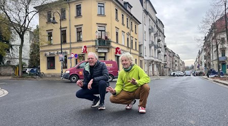 Grünen-Stadtbezirksbeirat Norbert Rogge und -Stadtrat Torsten Schulze setzen sich für weniger Verkehr im Hechtviertel ein. Foto: CdH