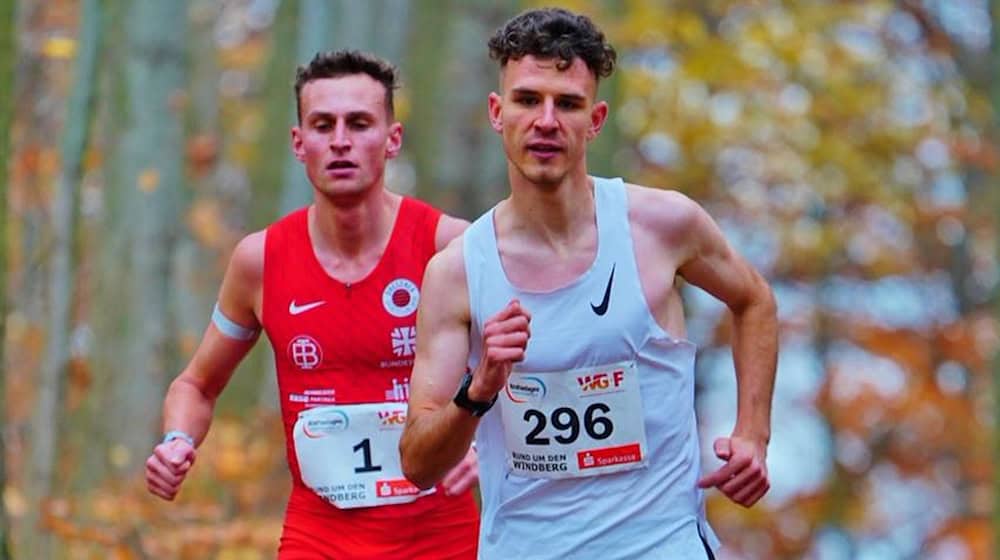 Felix Friedrich (r.) vor Carl Bebendorf. Foto: Frank Fritsche