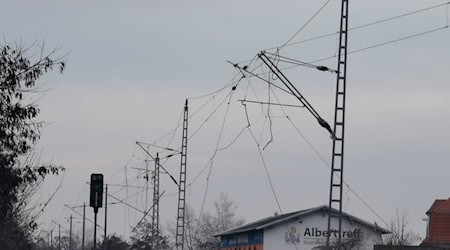 Oberleitung in Großenhain zerstört: Fotos: Matthias Fischer