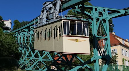 Fährt am 24. Dezember bis 15.30 Uhr: die Schwebebahn. Foto: DVB AG