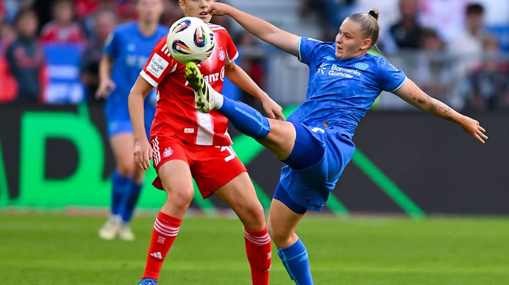 Vanessa Fudalla (r), here in September's match against FC Bayern, scored against her former club. (Archive picture) / Photo: Sven Hoppe/dpa