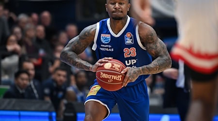 Trotz der 30 Punkte von Charles Callison verlor der MBC das mitteldeutsche Derby gegen Chemnitz. / Foto: Hendrik Schmidt/dpa