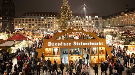 Die Stadt Dresden zieht eine erfolgreiche Bilanz zu ihrem 591. Striezelmarkt. (Archivbild) / Foto: Sebastian Kahnert/dpa