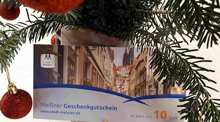 Den Meißner Gutschein gibt es für 10 Euro in den Ausgabestellen Bürgerbüro, Tourist-Information, Volksbank Raiffeisenbank am Hahnemannsplatz sowie in der Sonnen-, Moritz- und Regenbogen-Apotheke. Foto: Stadt Meißen