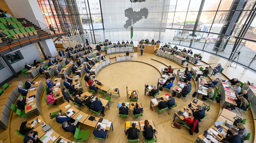 The Saxon state parliament meets for its last plenary session of the year on Thursday. / Photo: Robert Michael/dpa