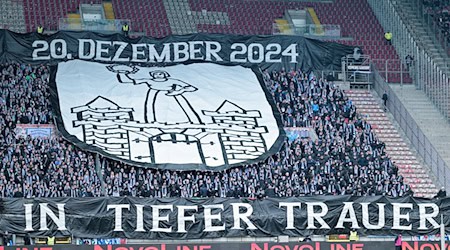 Magdeburg fans commemorated the attack on the Magdeburg Christmas market / Photo: Uwe Anspach/dpa