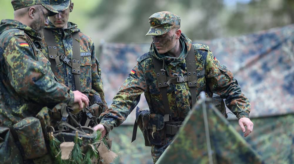 At the end of November, around 12,300 young people were doing military service in the Bundeswehr. (Archive photo) / Photo: Klaus-Dietmar Gabbert/dpa-Zentralbild/dpa