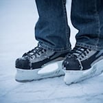 Bis zum 4. Januar kann in und vor der Joynext-Arena Schlittschuh gelaufen werden. Symbolbild: pixabay Mariakray