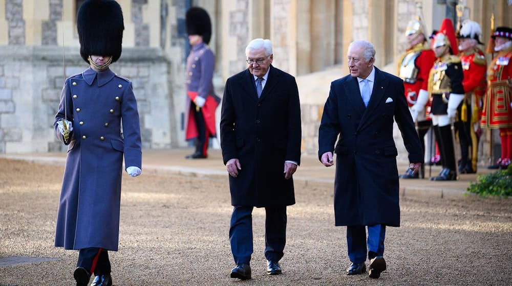 Steinmeier also has a nutcracker from the Ore Mountains in his luggage during his state visit to the UK / Photo: Bernd von Jutrczenka/dpa