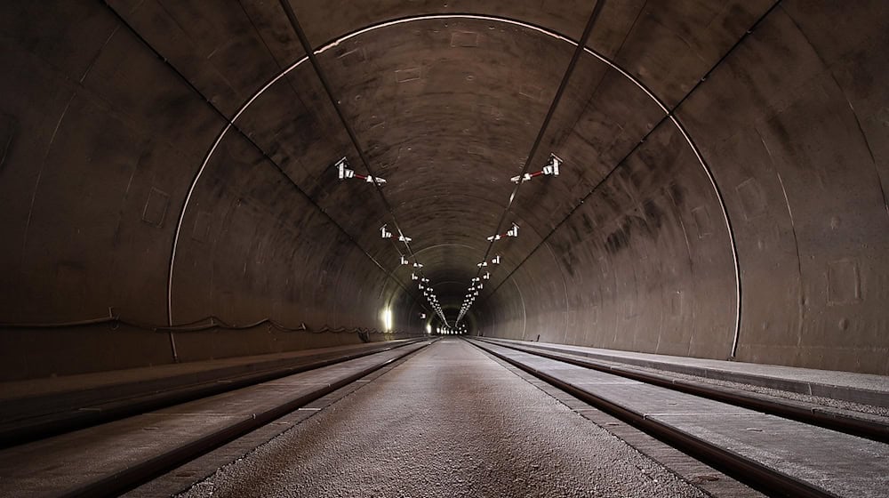 Symbolbild Tunnel Königshainer Berge / pixabay Pexels