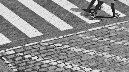 Symbolbild Fußgänger / pixabay italoguimas