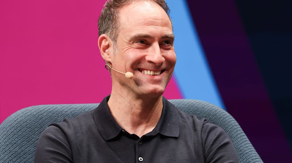 Oliver Mintzlaff, Managing Director of Red Bull, gives an insight into the search for a new CEO at RB Leipzig. (Archive picture) / Photo: Christian Charisius/dpa