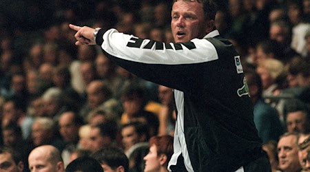 Coach Lothar Doering won the World Championship title with the German handball team in 1993. / Photo: Peter Förster/Zentralbild/dpa