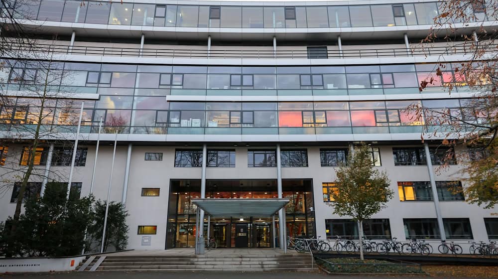 Einer der beiden Preisträger forscht und arbeitet am Leipziger am Max-Planck-Institut für evolutionäre Anthropologie. (Symbolbild) / Foto: Jan Woitas/dpa