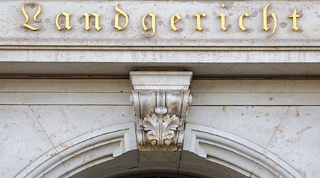 Brandanschläge in Leipzig: Prozess gegen 33-Jährigen startet im Februar. (Symbolbild) / Foto: Jan Woitas/dpa