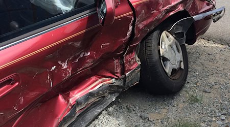 Zum Glück entstand bei dem Unfall in der Friedrichstadt nur ein Sachschaden. Symbolfoto: pixabay/Akent879