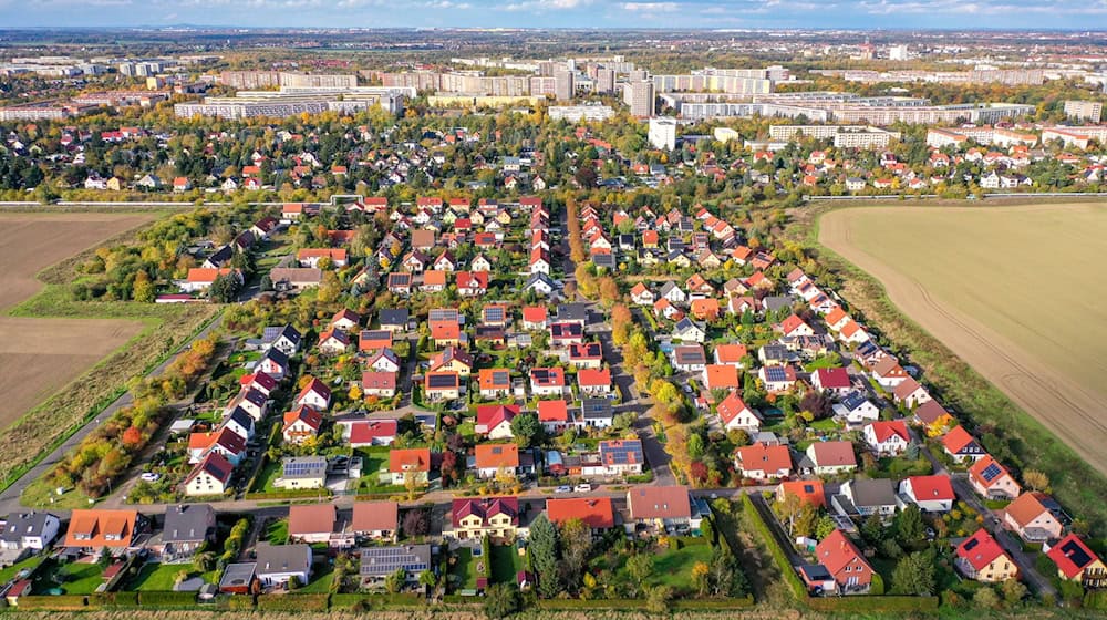 The CDU state parliamentary groups in Saxony and Saxony-Anhalt want to support young families in buying their first owner-occupied home. (Archive photo) / Photo: Jan Woitas/dpa