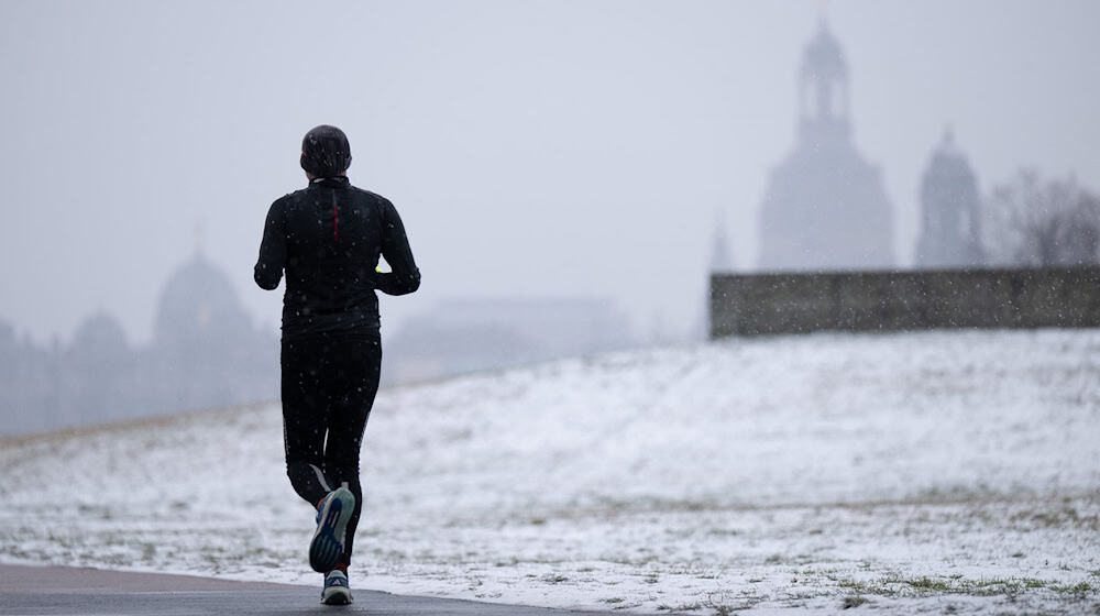 Zum Start des Februars bleibt es winterlich kalt in Sachsen. (Archivbild) / Foto: Sebastian Kahnert/dpa