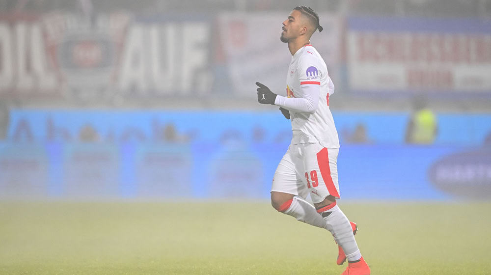 Emotional comeback: Benjamin Henrichs can play soccer again / Photo: Harry Langer/dpa