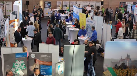 Blick auf die fünfte Fachkräftemesse „Kommen und Bleiben – MEIne ReGion“ des Landkreises Meißen. Bildquelle: Landratsamt Meißen