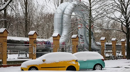 In Sachsen werden bis zu drei Zentimeter Neuschnee erwartet. (Symbolbild) / Foto: Jan Woitas/dpa