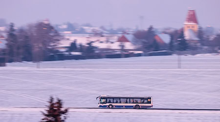 Eltern könnten ihre Kinder zu Hause lassen, wenn ihnen der Weg zur Schule für ihre Kinder zu gefährlich erscheint. (Symbolbild) / Foto: Jan Woitas/dpa