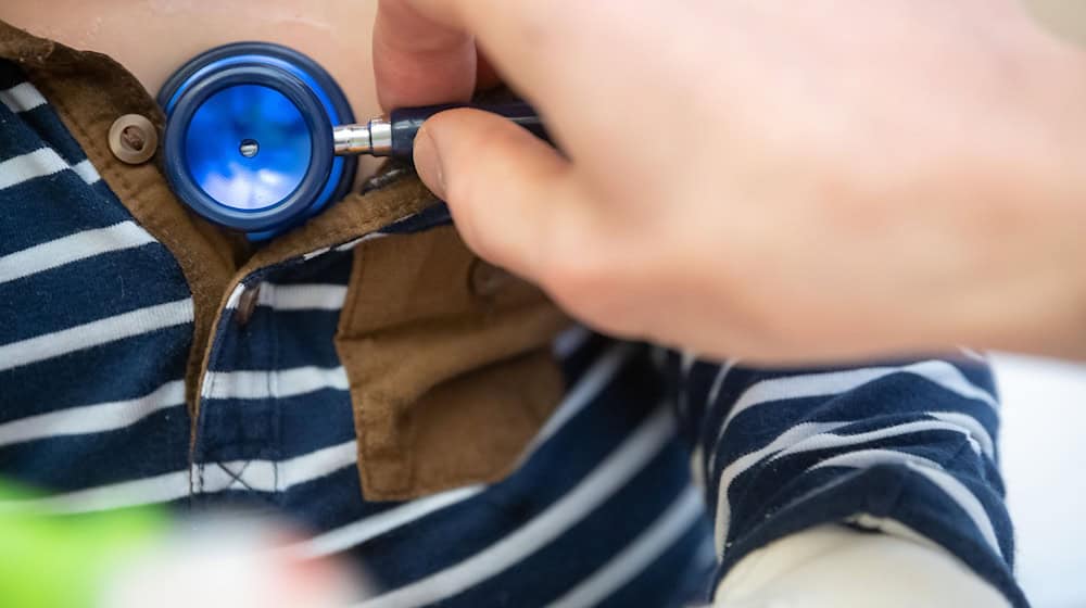 Flu cases increased in Saxony at the beginning of the year. (Symbolic image) / Photo: Sebastian Gollnow/dpa