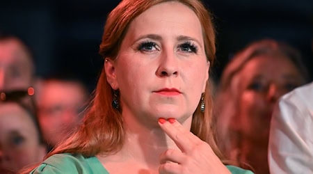 Se ha criticado la propuesta del ministro del Interior, Armin Schuster (CDU), de detener a los extranjeros obligados a abandonar el país. (Imagen de archivo) / Foto: Hendrik Schmidt/dpa