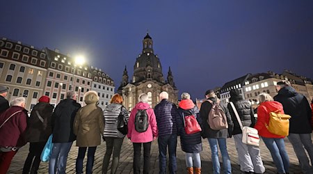 Am 13. Februar gedenkt die Landeshauptstadt Dresden alljährlich der Zerstörung der Stadt im Zweiten Weltkrieg. (Archivbild) / Foto: Robert Michael/dpa
