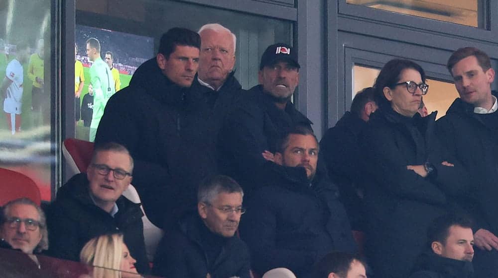 Jürgen Klopp in the stands of the Leipzig stadium. / Photo: Jan Woitas/dpa