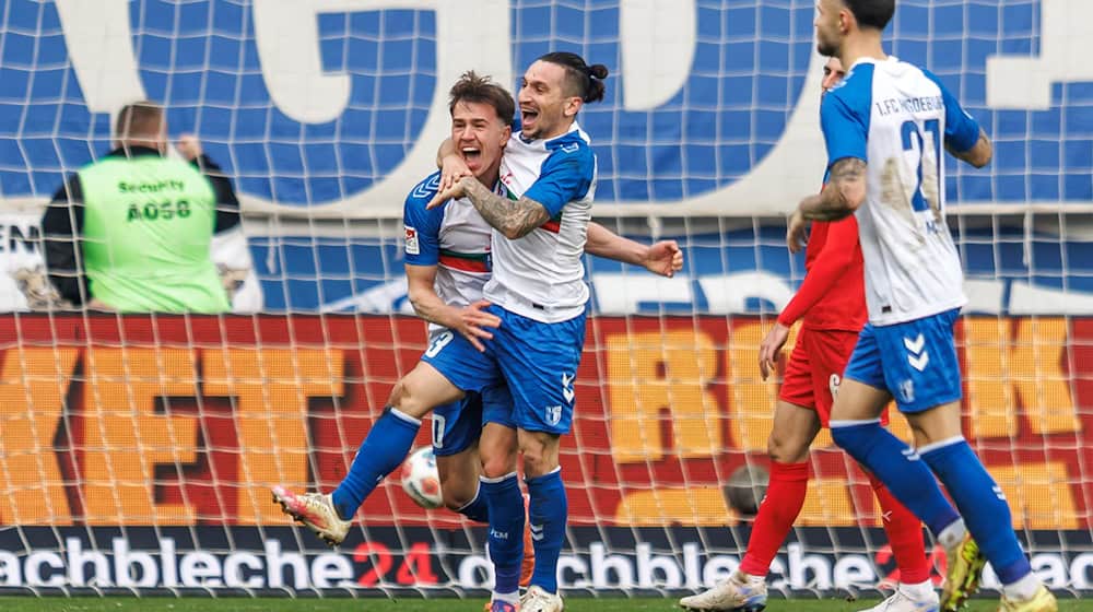 Ноа Пеш (ліворуч) забив гол, зробивши рахунок 3:2 у матчі проти "Ульма". (архівне фото) / Фото: Андреас Гора/dpa