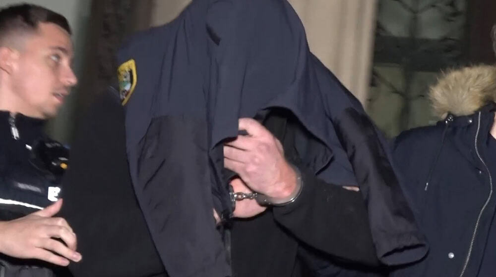 Der Verdächtige wurde am Mittwochabend einem Haftrichter vorgeführt. / Foto: Thomas Schulz/TNN/dpa/dpa