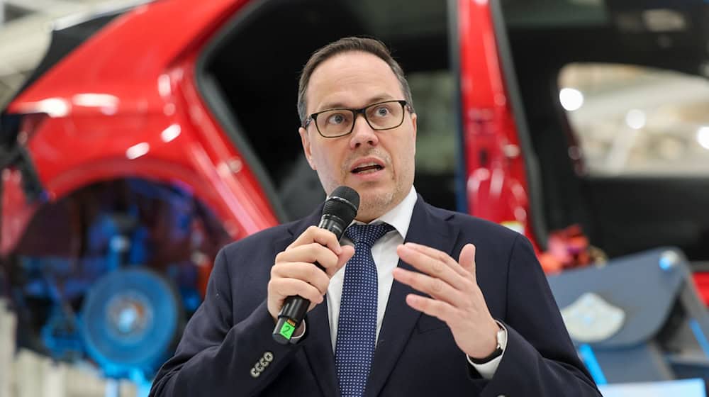 Saxony's Economics Minister Dirk Panter sees new opportunities for regional industry in the EU-India agreement. (Archive image) / Photo: Jan Woitas/dpa