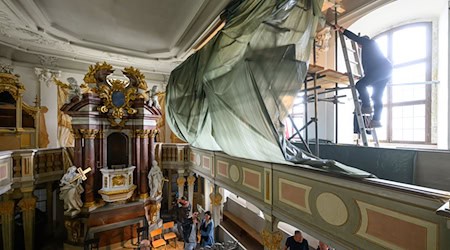 Sachsen hat in den vergangenen Jahren mehr als 300 Kulturdenkmale verloren, einige auch durch illegalen Abriss (Archivbild).   / Foto: Robert Michael/dpa/ZB