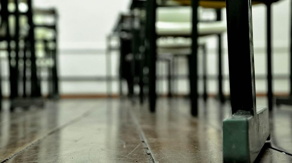 Symbolbild Schulbank / pixabay jorgekavicki