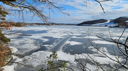 Die zugefrorene Talsperre Pirk. Foto: Landestalsperrenverwaltung Sachsen