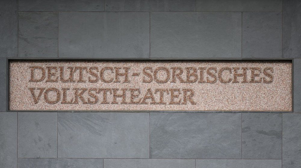 The large auditorium of the theater was flooded with thousands of liters of water. (Archive image) / Photo: Robert Michael/dpa