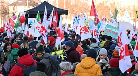 Die Polizei geht von 1.000 Teilnehmenden aus.  / Foto: Jennifer Brückner/dpa