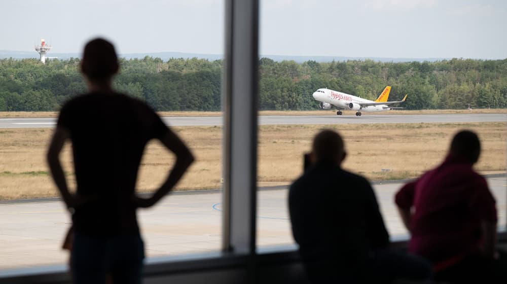 Leipzig/Halle and Dresden continue to fight for more passengers (archive photo) / Photo: Sebastian Kahnert/dpa