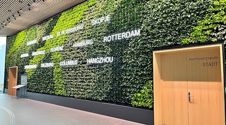 Im Stadtforum - im Bereich vor dem Konferenzraum Stadt - können sich die Dresdner über die Zukunftsaussichten ihrer Stadt informieren und eigene Ideen einbringen. Foto: CdH