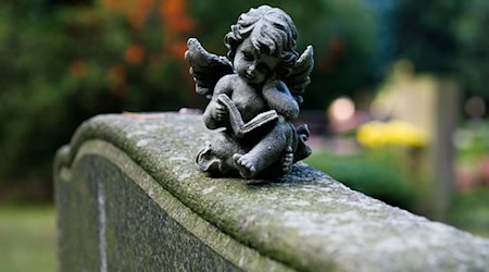 Wintersturm: Bisher keine Beerdigungen in Dresden abgesagt. (Symbolbild) / Foto: picture alliance / dpa