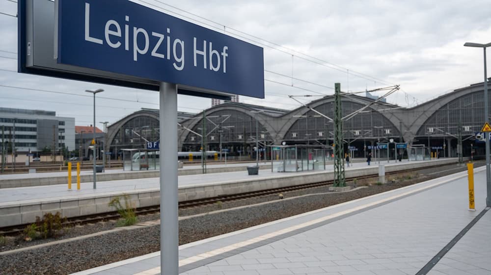 A rail replacement service has been set up. (Symbolic image) / Photo: Christophe Gateau/dpa