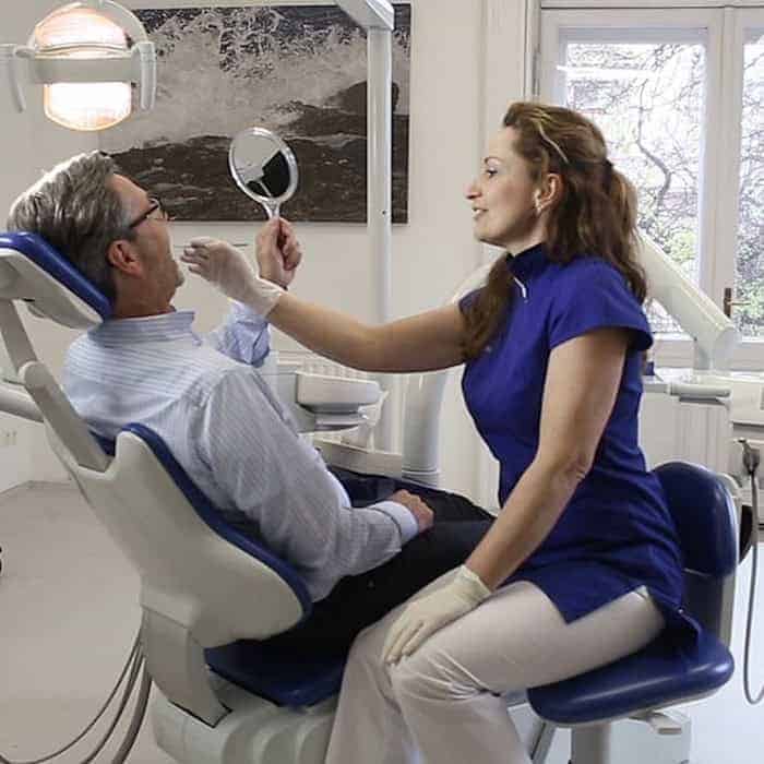 Zahnbehandlung in Budapest bis zu 70% günstiger.